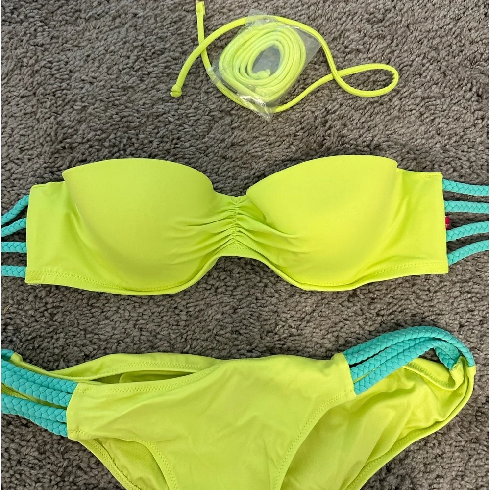 Victorias Secret Bikini Set - Picture 3 of 5